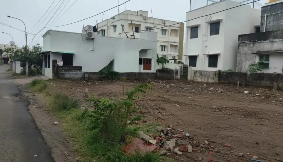 Regiland / pandian Plot Kuberan nagar